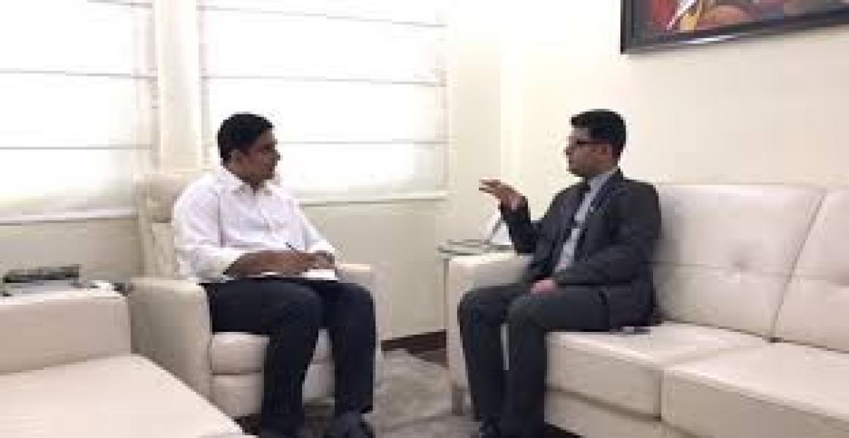 Facebook India official meets Lokesh